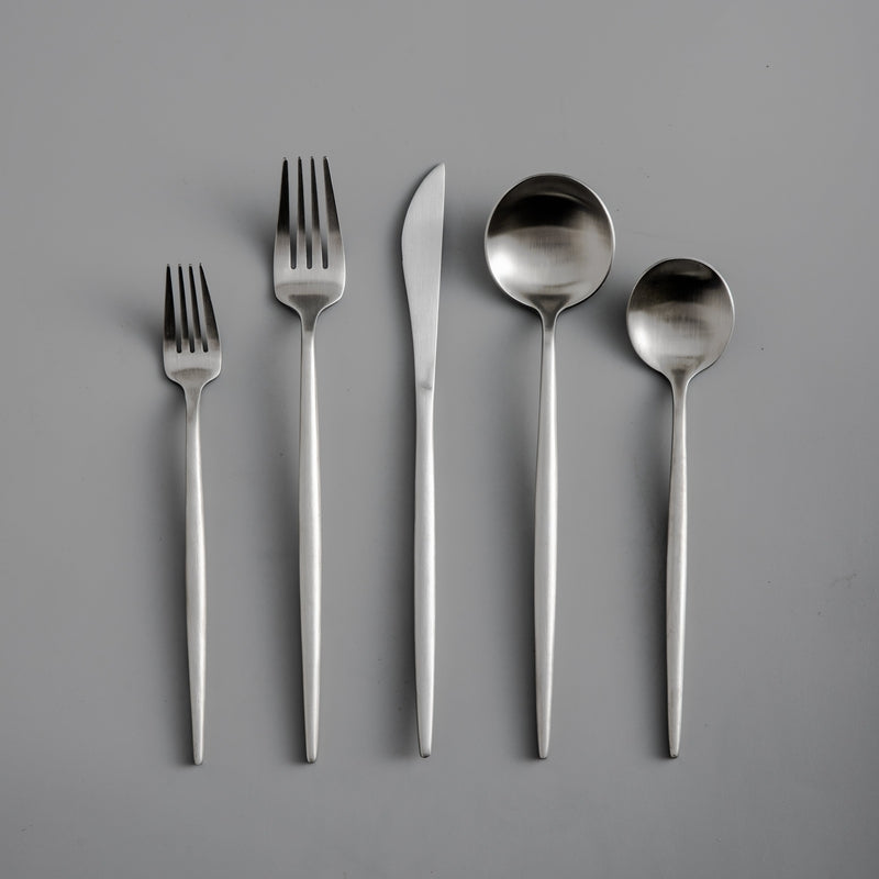 Minimalist cutlery